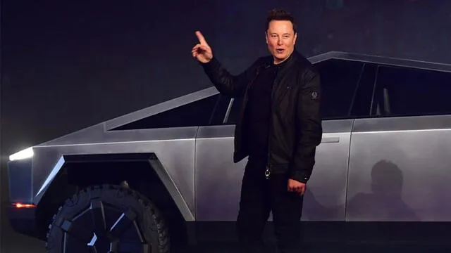 Elon Musk en la presentación de su auto Cybertruck. Foto: AFP