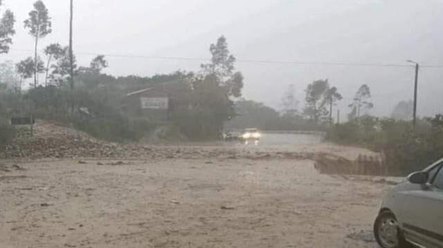 Lluvias causan derrumbes en carretera Chota Chiclayo