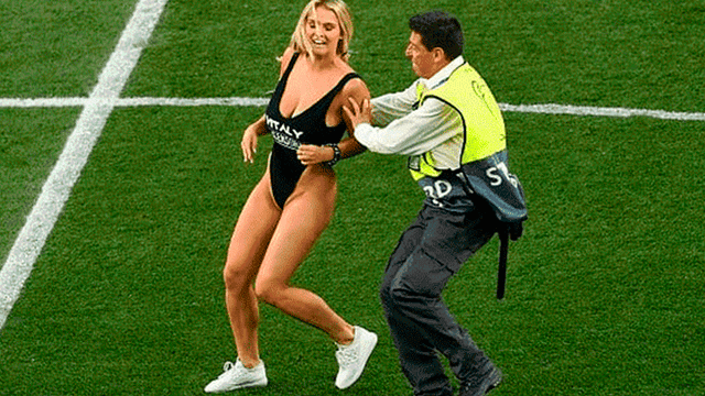 Novio de Kinsey Wolanski hizo lo mismo en la final del Mundial Brasil 2014 [VIDEO]