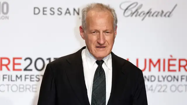 Michael Mann por fin verá a la luz su biopic sobre Enzo Ferrari. Foto: Complex.