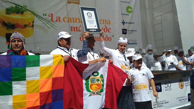 Cusco: Nuevo Récord Guinness por causa rellena más grande del mundo [FOTOS Y VIDEO]​​​​​​​
