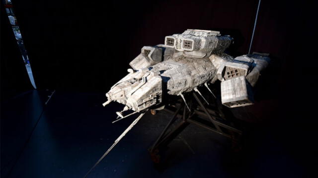 Un modelo gigante de Nostromo. Foto: AFP