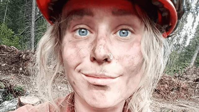 YouTube: bomberos tratan de salvar mangueras mientras tornado de fuego ataca [VIDEO]