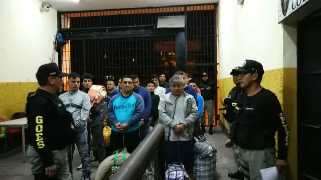 Peligrosos reos de Lima son trasladados a penales de máxima seguridad [FOTOS]