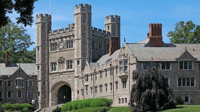 Universidad de Princeton.