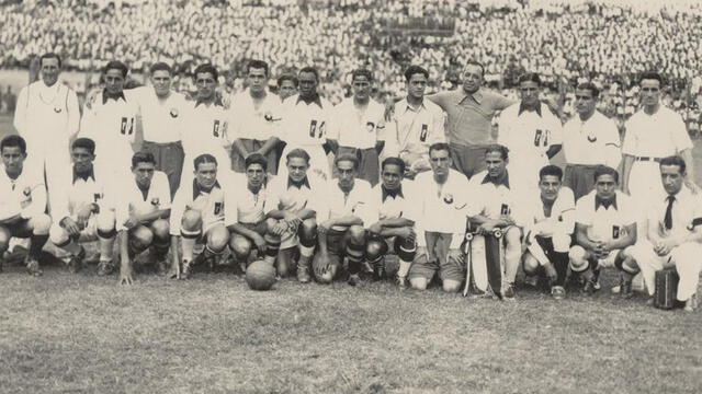 Jugadores de Perú antes del primer Clásico del Pacífico. Foto: partidosdelaroja.com