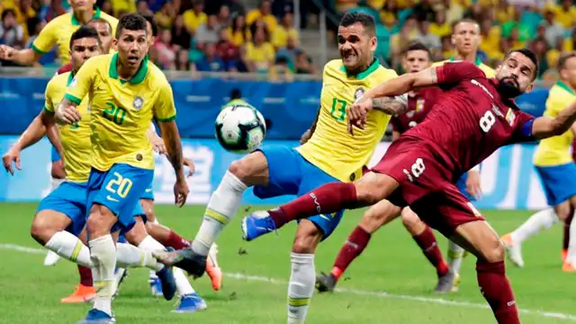 El VAR le anuló tres goles a la selección brasileña durante el partido con Venezuela. Créditos: EFE El VAR le anuló tres goles a la selección brasileña durante el partido con Venezuela. Créditos: EFE