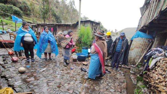 Familias afectadas evalúan acciones tras ingreso del río Inambari. Foto: COER Puno