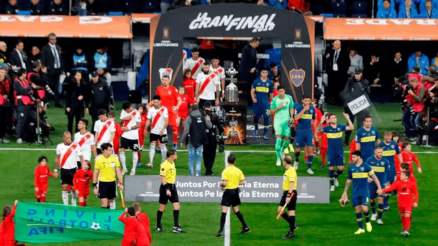 River vs Boca: inédito recibimiento en el Santiago Bernabéu [VIDEO]