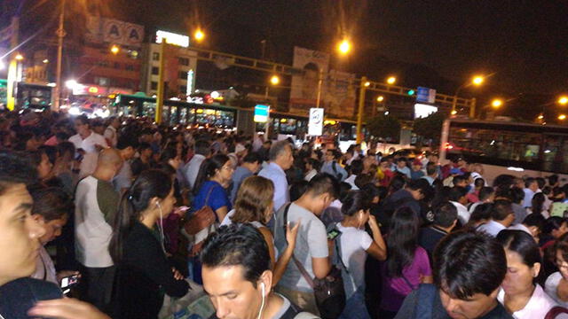 Metropolitano: el sufrimiento de miles de pasajeros por falta de buses [FOTOS Y VIDEOS]
