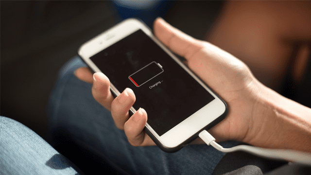 Smartphone | El peligro de usar cargadores falsos