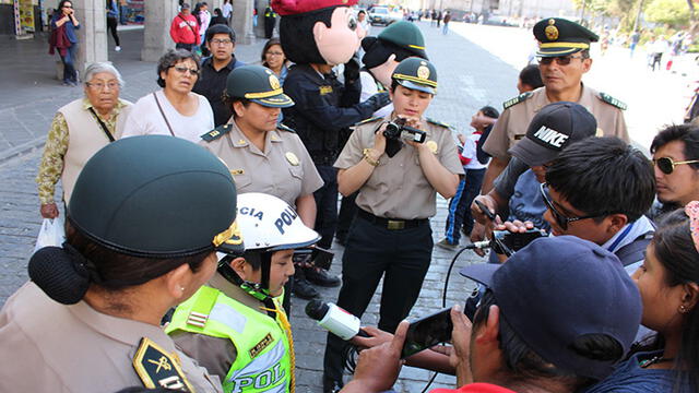 Arequipa: Niño con leucemia cumplió el sueño de convertirse en policía [VIDEO]