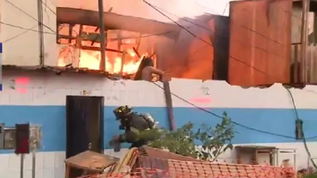 Jesús María: un muerto dejó incendio que consumió varias viviendas en avenida Garzón [VIDEO] 