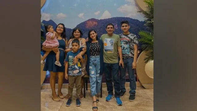 Stefany Peña Ramos junto a su familia. Foto: Pronabec