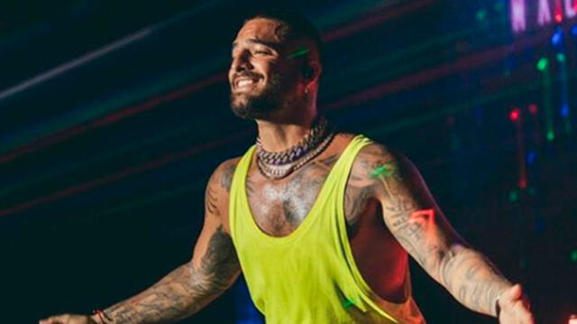 Maluma besa a fanática en Puerto Rico