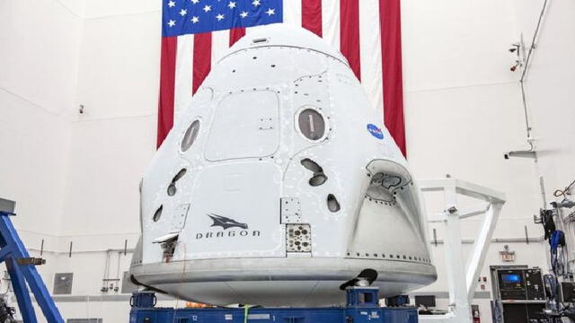 LA cápsula Dragon Crew fue creada por la empresa de Elon Musk, SpaceX. Foto: NASA.