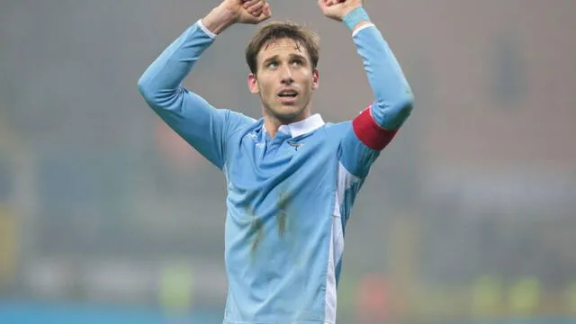 El mediocampista argentino llegó a tener la banda de capitán en la Lazio. (Foto: AS Argentina)