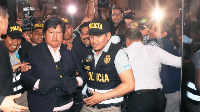 Caso Cuellos Blancos: Edwin Oviedo es trasladado a la Dirincri  [EN VIVO]