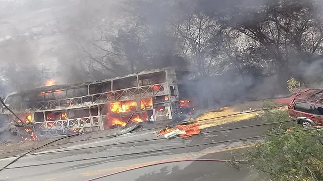 Huarochirí: triple choque genera gran incendio en la Carretera Central [VIDEO]