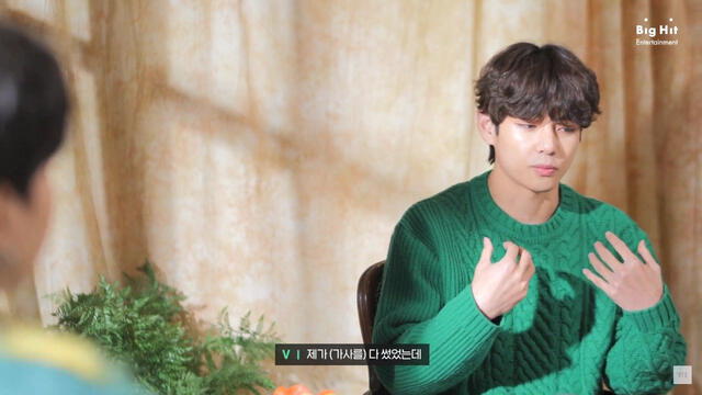 Kim Taehyung (V) de BTS en la entrevista BE-hind story. Foto: captura YouTube