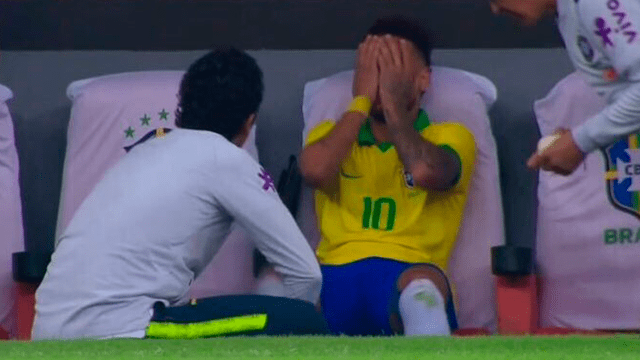 Sigue de malas: Neymar salió lesionado en duelo entre Brasil vs. Qatar [VIDEO]