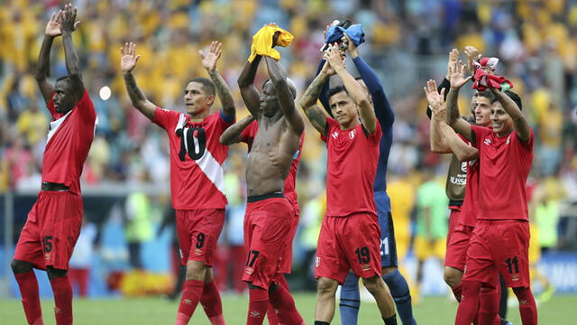 Selección peruana volvió de Rusia y fue recibida por cientos de hinchas [VIDEO]