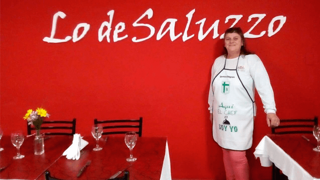 Cocinera llora al despedirse de su restaurante cerrado por la COVID-19 en Argentina [VIDEO]
