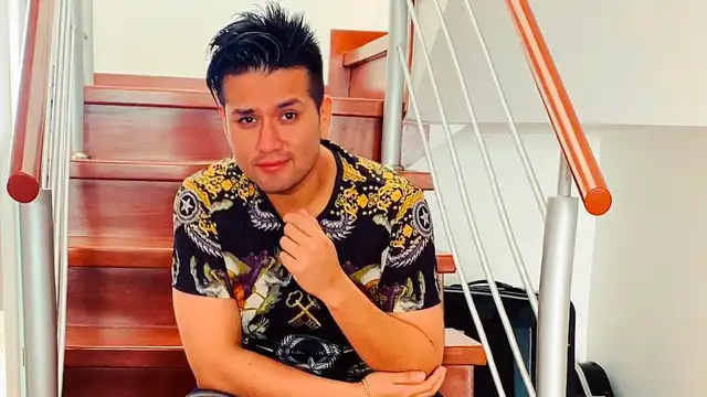 Deyvis Orosco conmueve a sus fans con tierna fotografía junto a sus padres