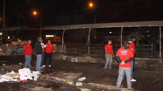 #YoDenuncio: comerciantes dejan calles llenas de desperdicios en SMP