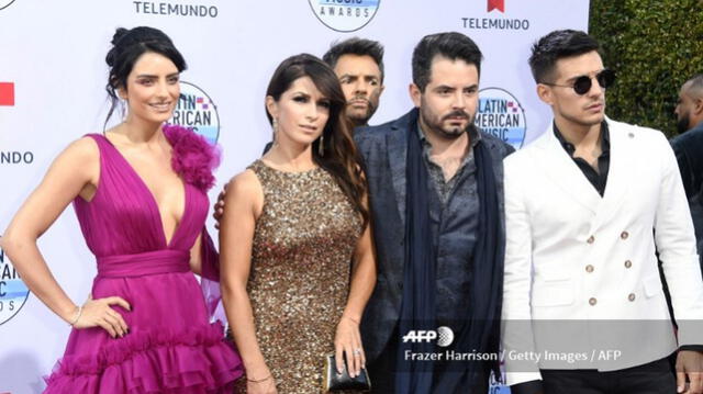 La familia Derbez en la alfombra roja de los Latin Amas 2019 | Foto: AFP