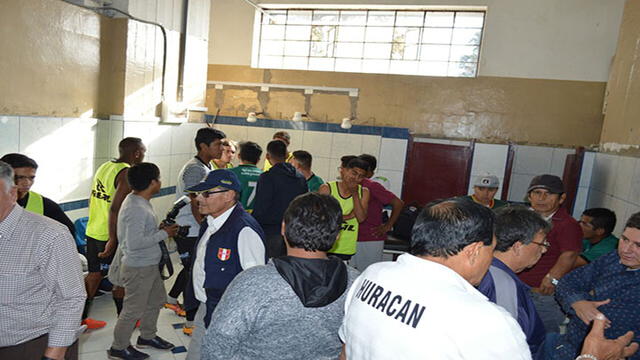 Arequipa: Roban camerino de jugadores del Sportivo Huracán mientras jugaban partido [FOTOS] 