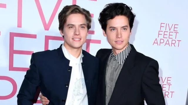 Lili Reinhart le hace curiosa dedicatoria de amor a Cole Sprouse por su cumpleaños [FOTOS]