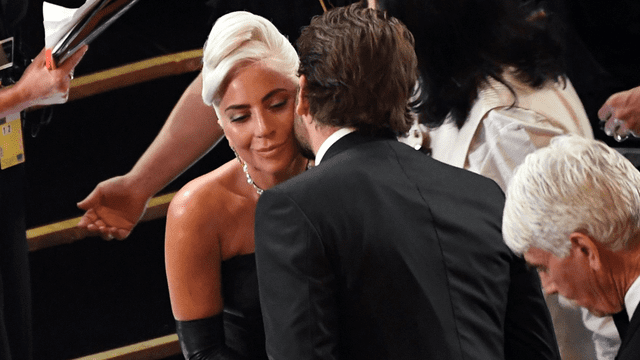 Bradley Cooper y Lady Gaga sí tendrían un romance, según exesposa del actor
