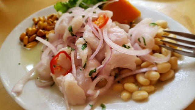 ¿Ceviche de noche? ¡Sí! Conoce a qué se debe esta costumbre gastronómica de Piura. Foto: disfusión