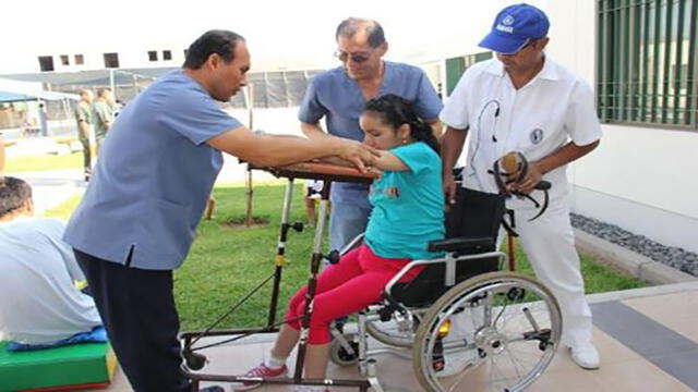 La esclerosis múltiple no tiene cura y es considerada la segunda causa de discapacidad en gente joven. Foto: Andina