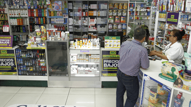 Medicamentos ofrecidos por las cadenas de farmacias son 10 veces más costosos que los genéricos