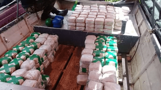 Loreto: Marina y PNP hallaron cocaína que era trasladada ilegalmente en una lancha 