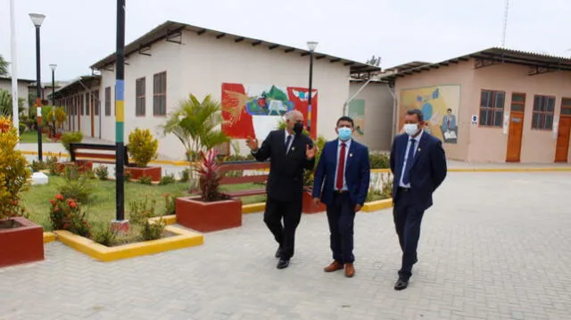 Gobernador regional de Tumbes visitó instalaciones del COAR