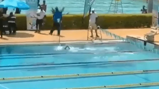 Facebook viral: nadador usa sorprendente truco para ganarle a su rival en una competencia [VIDEO]