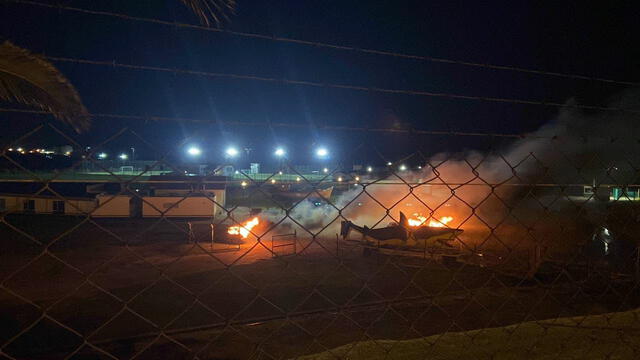 Hinchas quemaron 5 autos del plantel de Aldosivi.