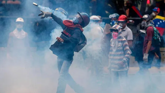 Al menos 13 muertos dejaron las protestas contra Nicolás Maduro en dos días