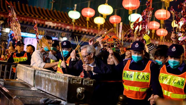 Festejos por el año de la rata en Hong Kong. Foto: AFP