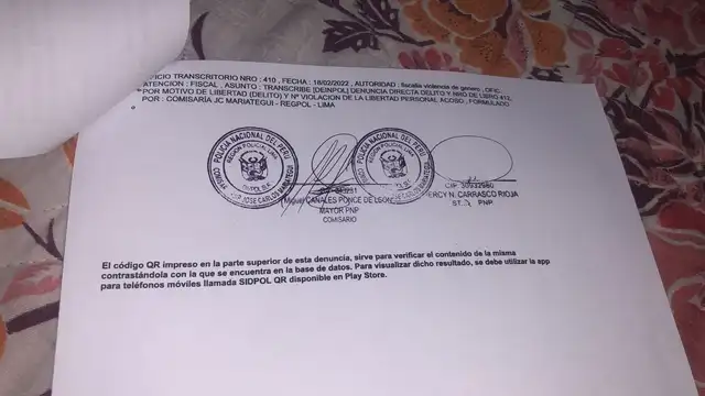 Firmas del comisario mayor PNP Miguel Canales y el policía Percy Carrasco. Foto: cortesía. Firmas del comisario mayor PNP Miguel Canales y el policía Percy Carrasco. Foto: cortesía.