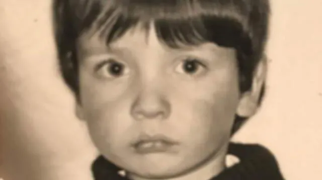 Thomas, el hermano de William, fue abusado cuando apenas tenía 6 años. Foto: BBC