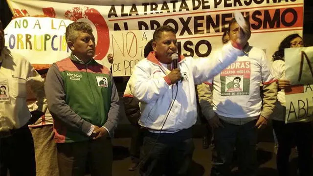 Candidato de Arequipa realizó plantón en rechazo a prostíbulos y clubes nocturnos [VIDEO]