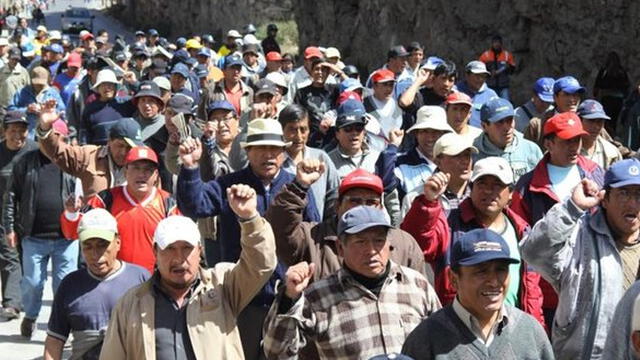 Doe Run Perú: Trabajadores exigen a las autoridades un nuevo pacto. Doe Run Perú: Trabajadores exigen a las autoridades un nuevo pacto.