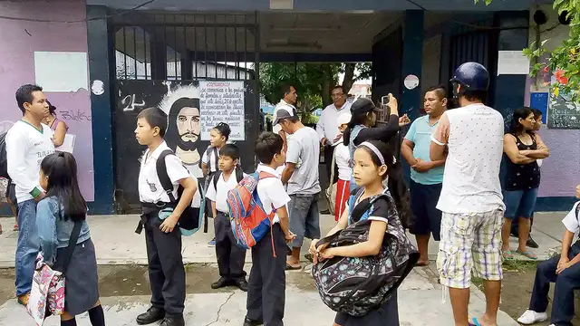 Huelga de profesores: Castillo sigue entre protestas y pedidos de diálogo 