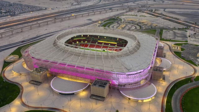 Perú y Australia medirán fuerzas en el Ahmad Bin Ali Stadium ubicado en Rayán, Qatar. Foto: AFP
