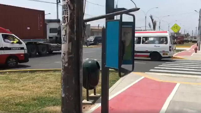 Av. Argentina: postes y cabinas telefónicas bloquean ciclovía remodelada por MML [VIDEO] 