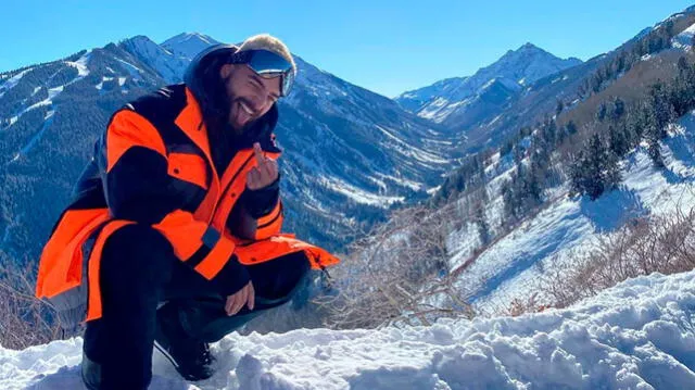 Maluma disfruta de sus vacaciones en la nieve y aprovecha para vestir extravagantes looks. Foto: Instagram